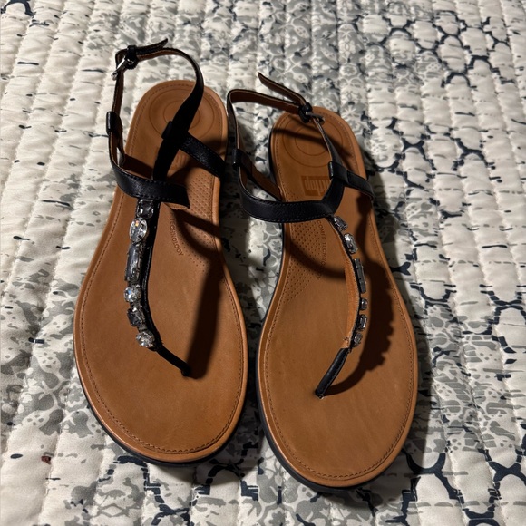 FitFlop Dressy Black Jewel Flip Flops Size 10 - Picture 1 of 2